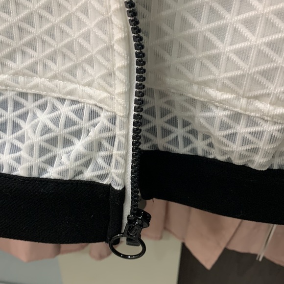 BCBG jacket - Picture 4 of 4